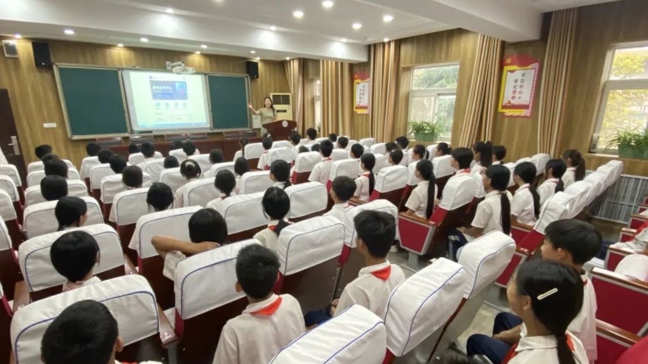 河南輝縣：「e心護苗·關愛成長」進校園 築牢網絡「安全牆」