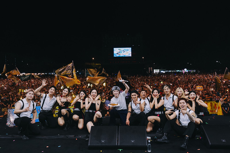 群星璀璨共襄文旅盛宴 2025百度黃山青松音樂節圓滿落幕