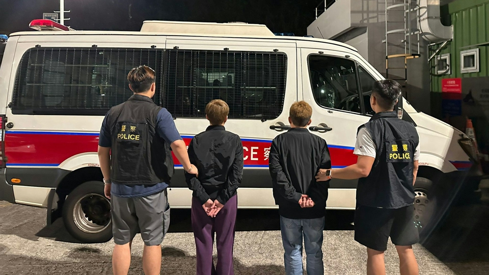 警方荃灣梨木樹邨反毒品 拘2女 檢值150萬元毒品