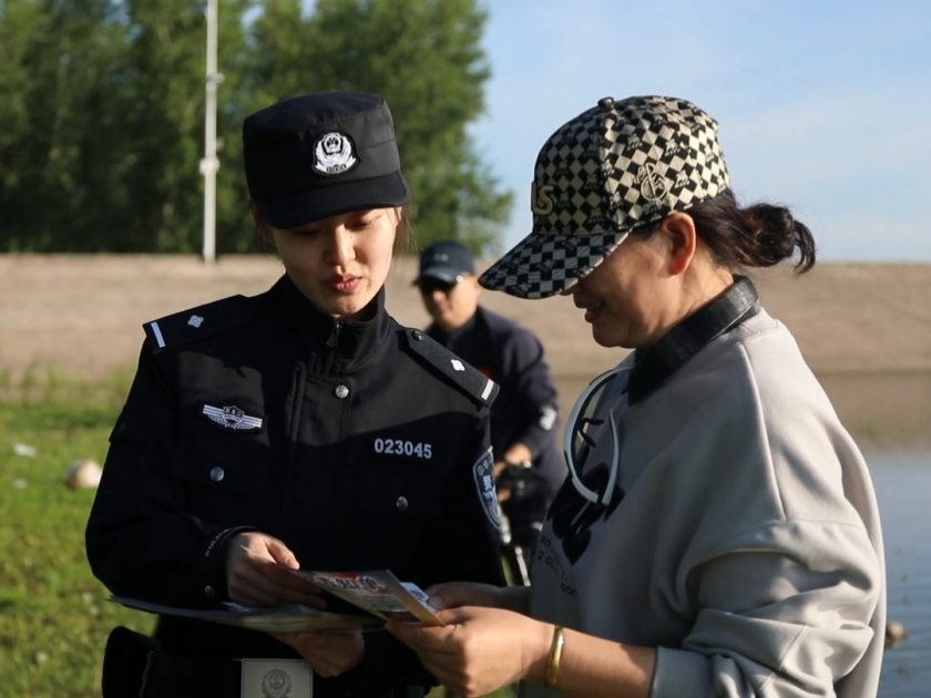松花江上的冰城公安  硬核守護水清人安