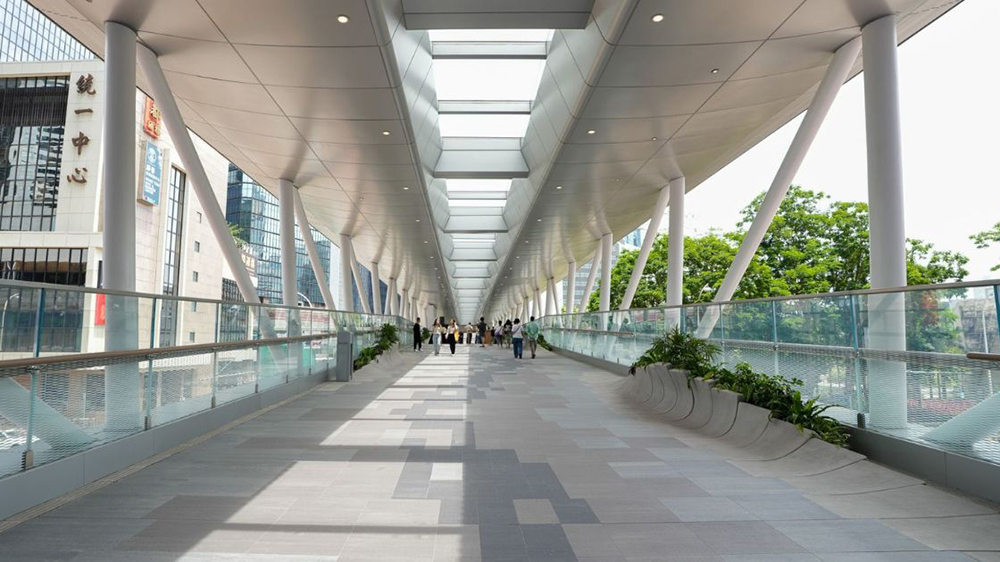 發展局：免補地價鼓勵私營機構提供行人連接通道