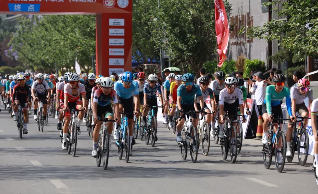 2025年中國青少年公路自行車聯賽（綿陽站）圓滿收官
