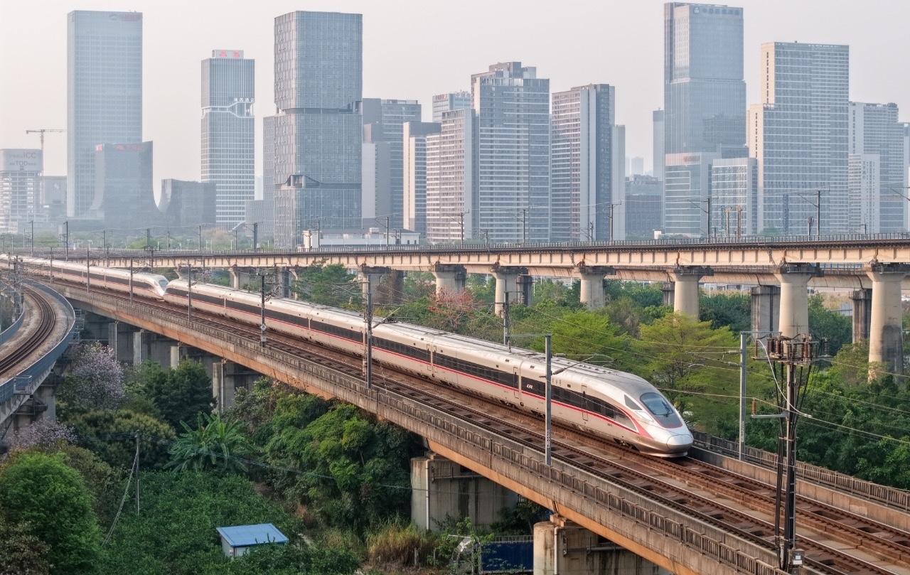 受強降雨影響 廣鐵動態調整鐵路運輸秩序