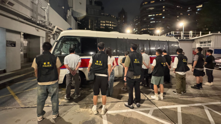 警方紅館打擊黃牛黨   拘捕6名男女