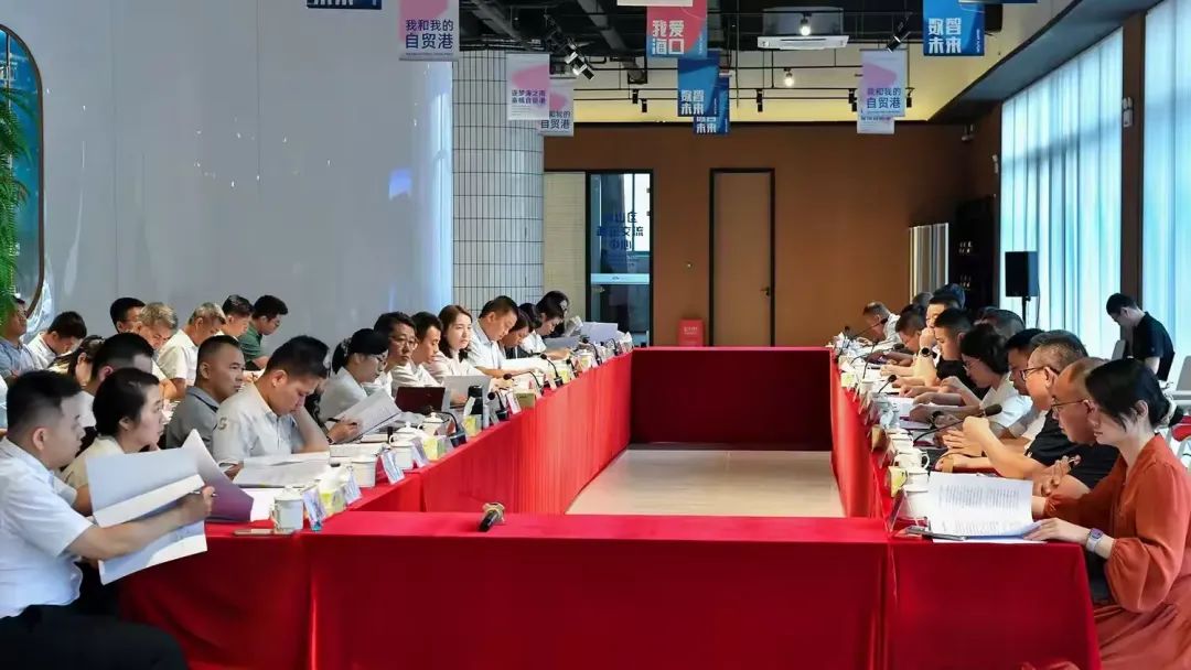 海口市瓊山區召開民營企業座談會：政企雙向奔赴 共話發展