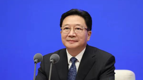 周霽任香港中聯辦主任