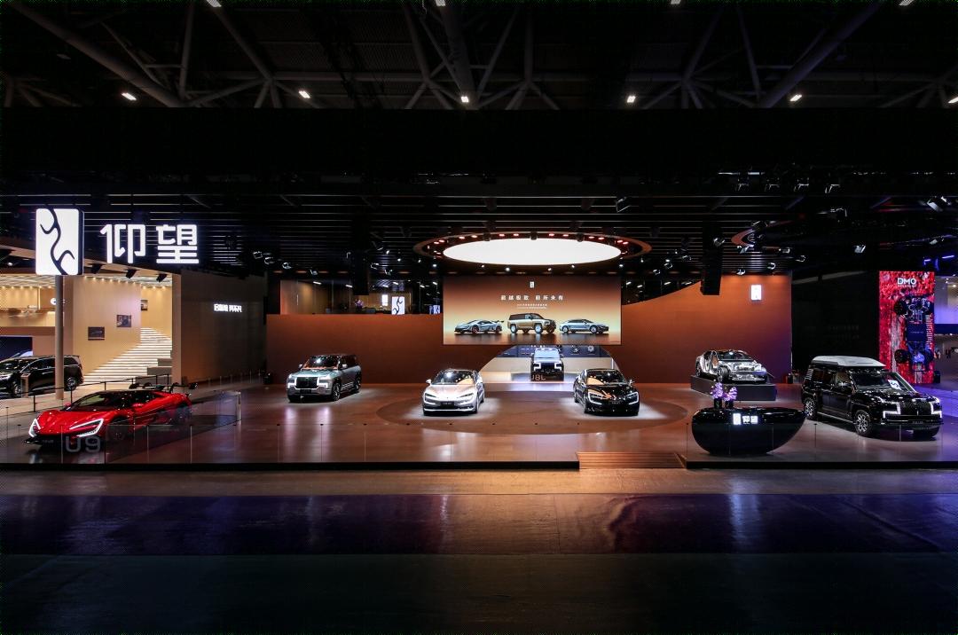 粵港澳車展仰望全車系齊亮相 記者現場體驗U8應急浮水