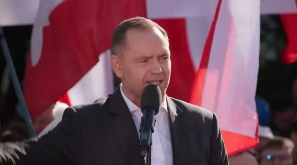 獨立候選人納夫羅茨基贏得波蘭總統選舉