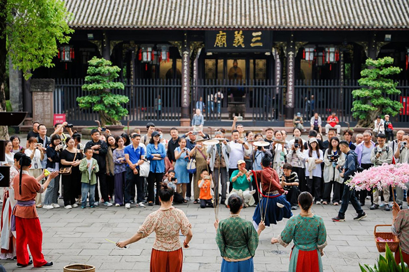 端午小長假  成都武侯祠接待遊客超16萬人次