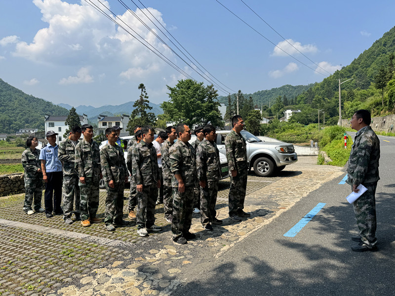 以「鐵紀」倒逼「鐵責」 皖黟縣美溪築牢防汛「安全堤」