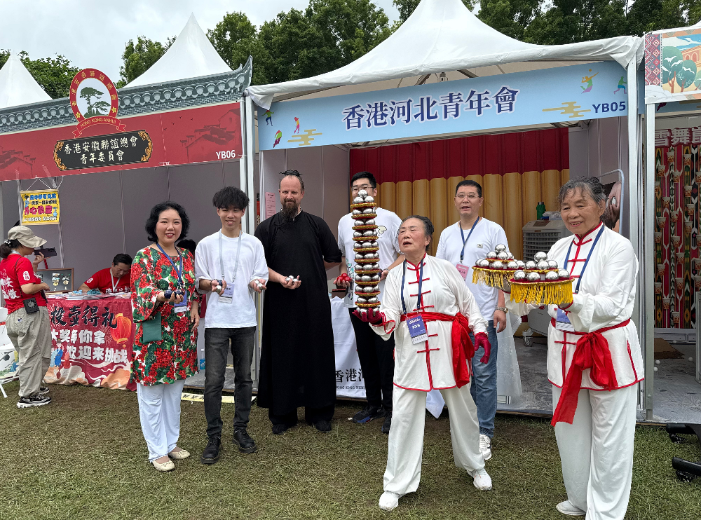 河北保定鐵球現身家鄉市集