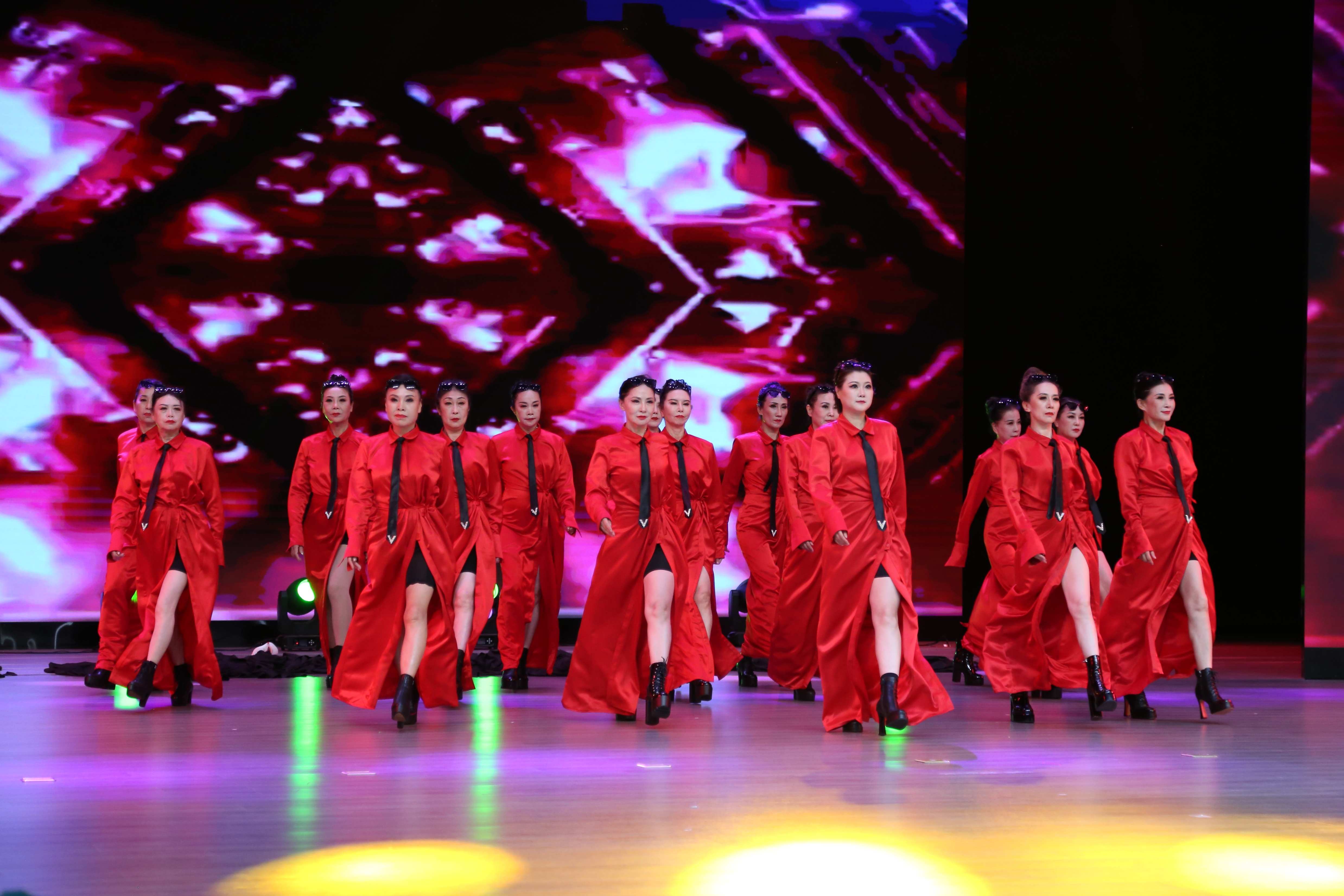 第三屆黑龍江東部旗袍文藝展演完美落幕