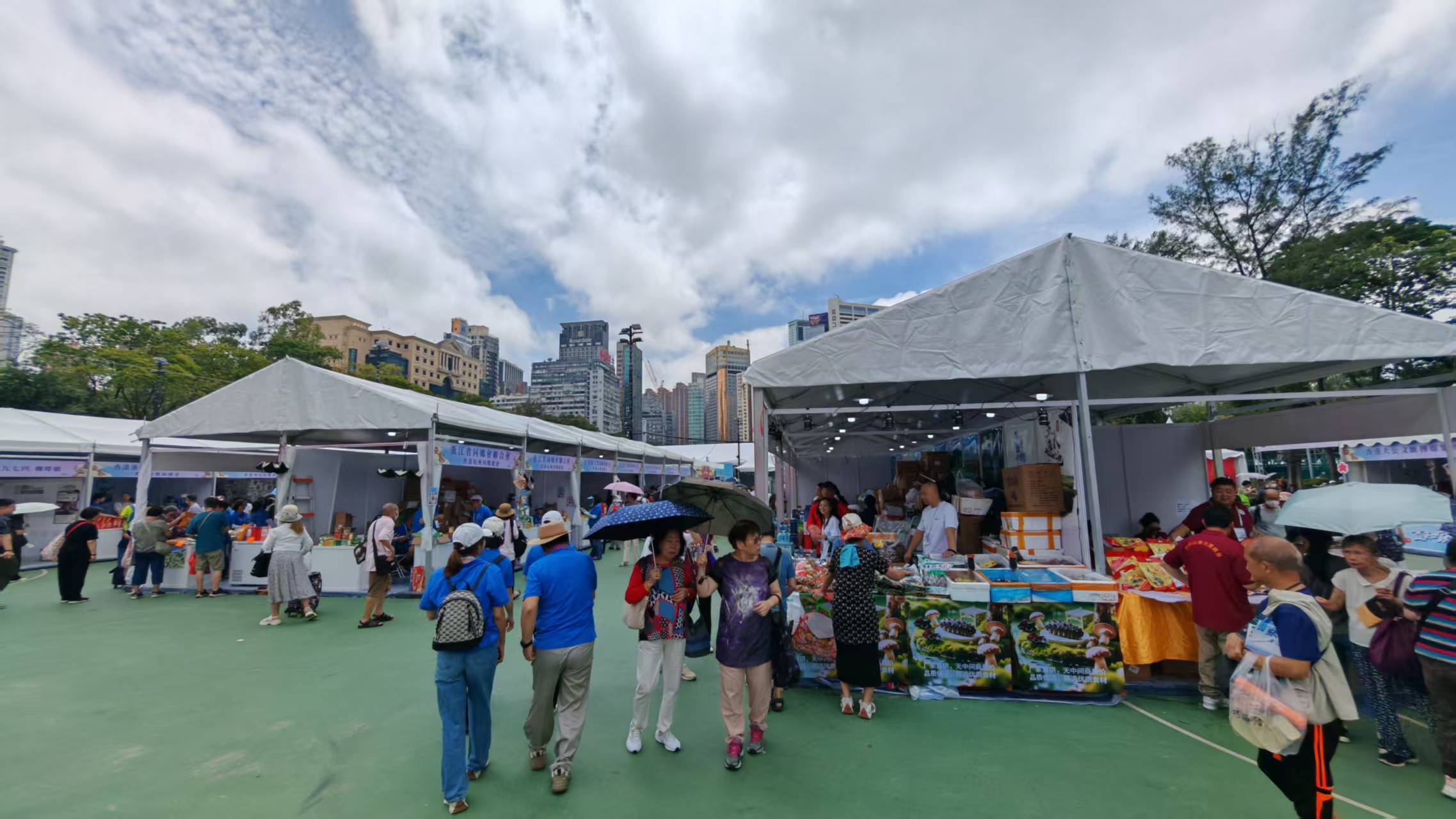 ​家鄉市集嘉年華今晚閉幕 家鄉特產引人注目