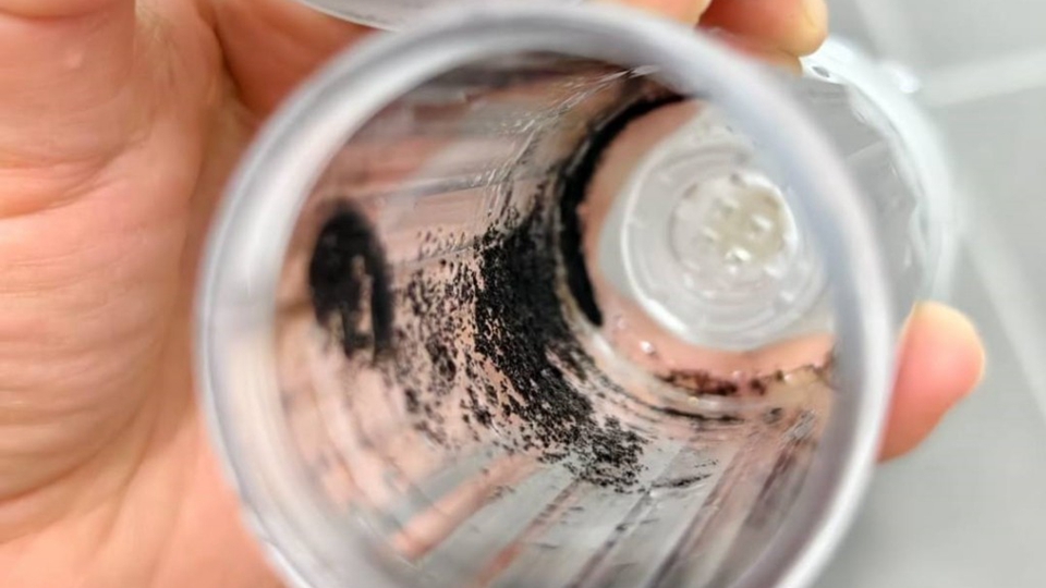 水務署署長黃恩諾：皇后山邨食水黑色沉積物來自上游1987年鋪設鋼管