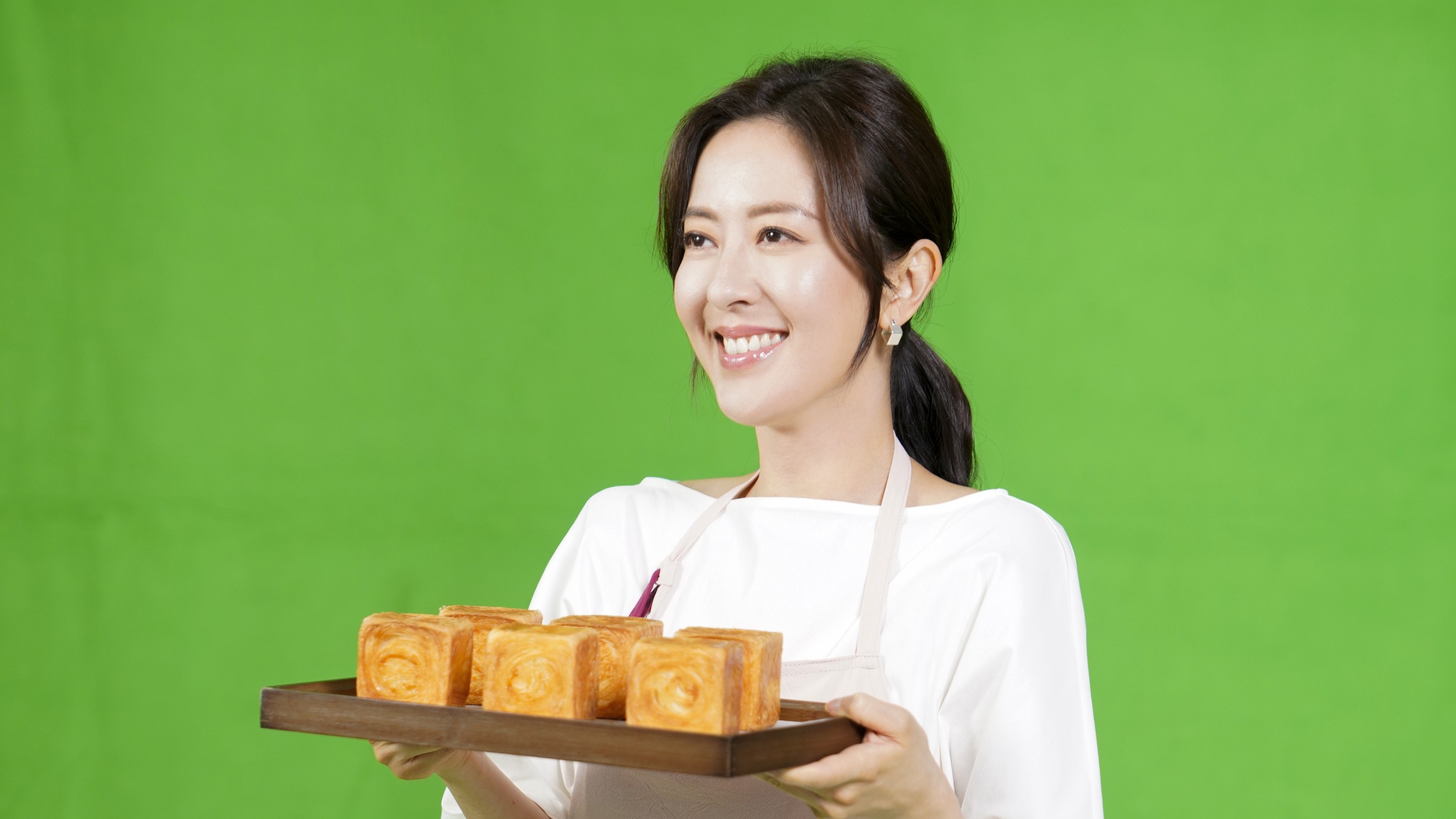 有片丨【娛樂】「視后」唐詩詠轉型烘焙達人 透露父親節將推新產品