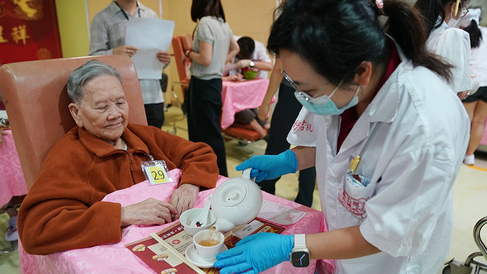 香港故事｜暖心軟餐點亮香港長者暮年生活