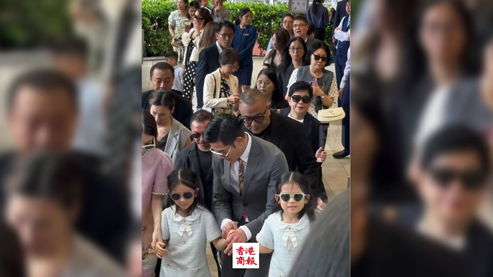 有片｜郭富城攜妻女看賽馬 一家四口手牽手