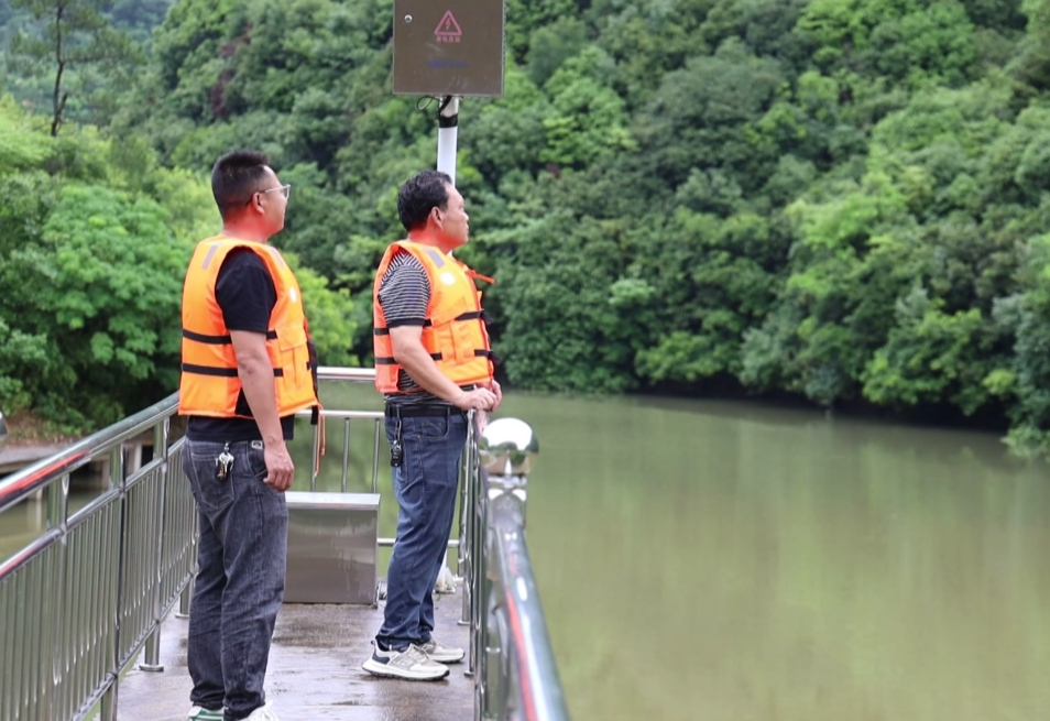 強巡查盯重點  皖歙縣啟動防汛四級響應