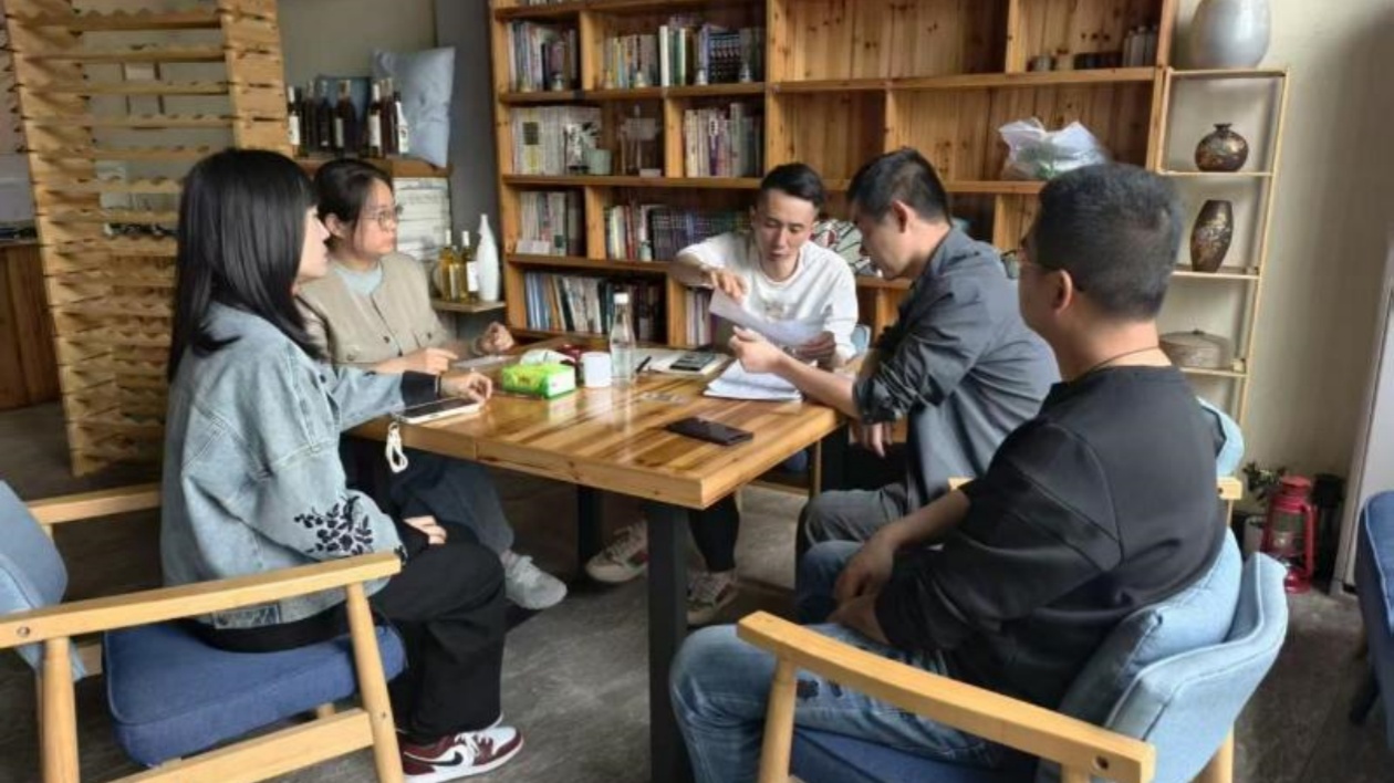 皖徽州區：「小楊跑腿」優服務  破解山鄉「辦事難」