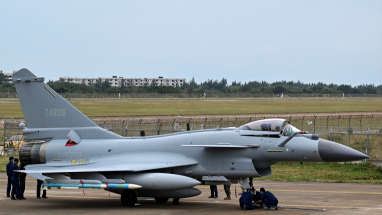 國務院台辦回應殲-10C、霹靂-15引島內關注