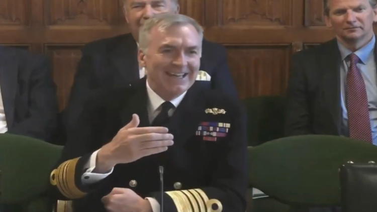 英國防參謀長用俄語回應北約秘書長警告