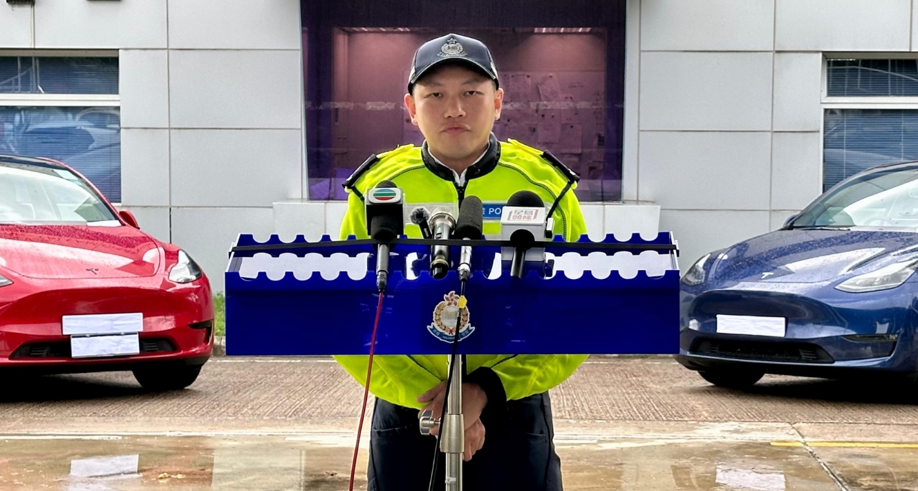 警方新界北打擊白牌車 兩司機涉非法載客取酬