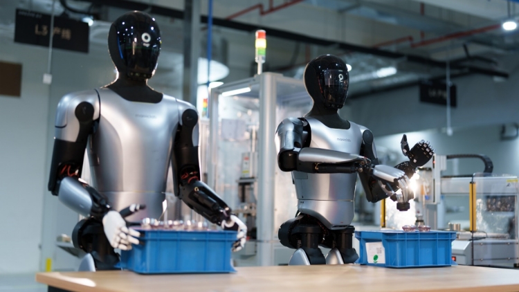 有片｜人形機器人賽道「資本寵兒」 具身創企魔法原子年內訂單破千台