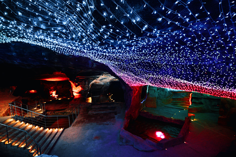 【高鐵專享特惠】黃山旅遊·花山謎窟邀您：穿越千年地宮 打卡光影秘境