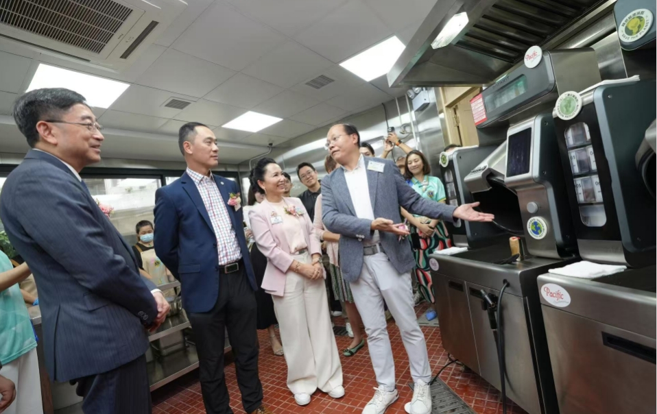 中電助獅子會社區餐廳設置全電廚房 藍田屋邨「冬菇亭」變身低碳Café