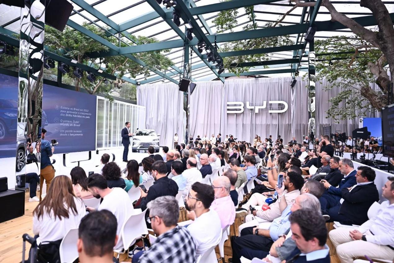 比亞迪汽車1-5月銷量斷層領先 智駕+出海雙引擎發力