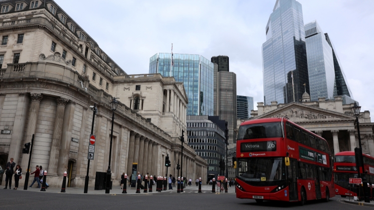 英國央行維持利率不變 經濟學家估最快8月才減息