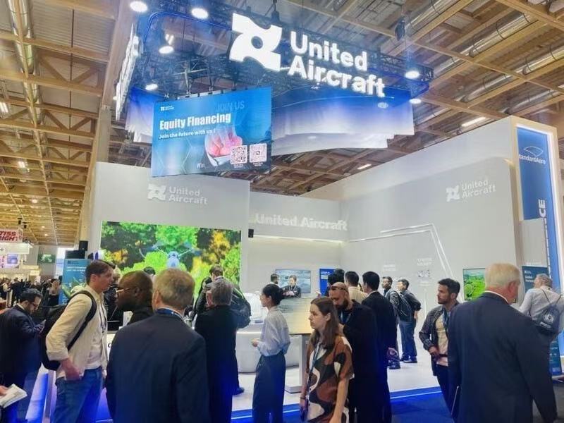 深圳龍崗重型无人機「空降」巴黎 展示低空經濟的中國力量！