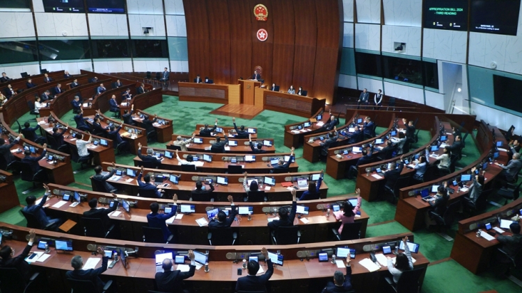 立法會通過職工會修訂條例草案 明年1月5日起實施