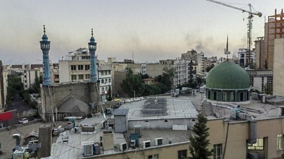 伊朗宣布重新開放東部領空 