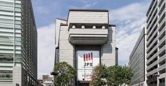 日經225指數大漲逾600點 逼近4萬點大關