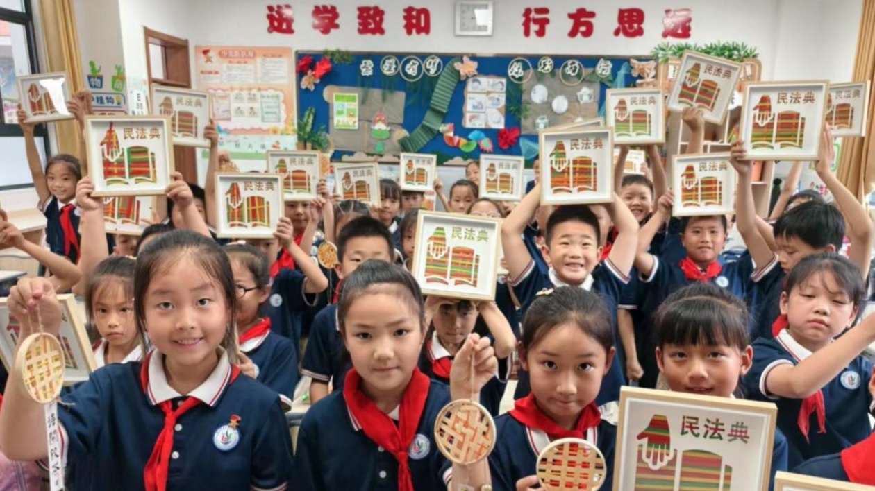 皖屯溪區：普法課堂別開生面