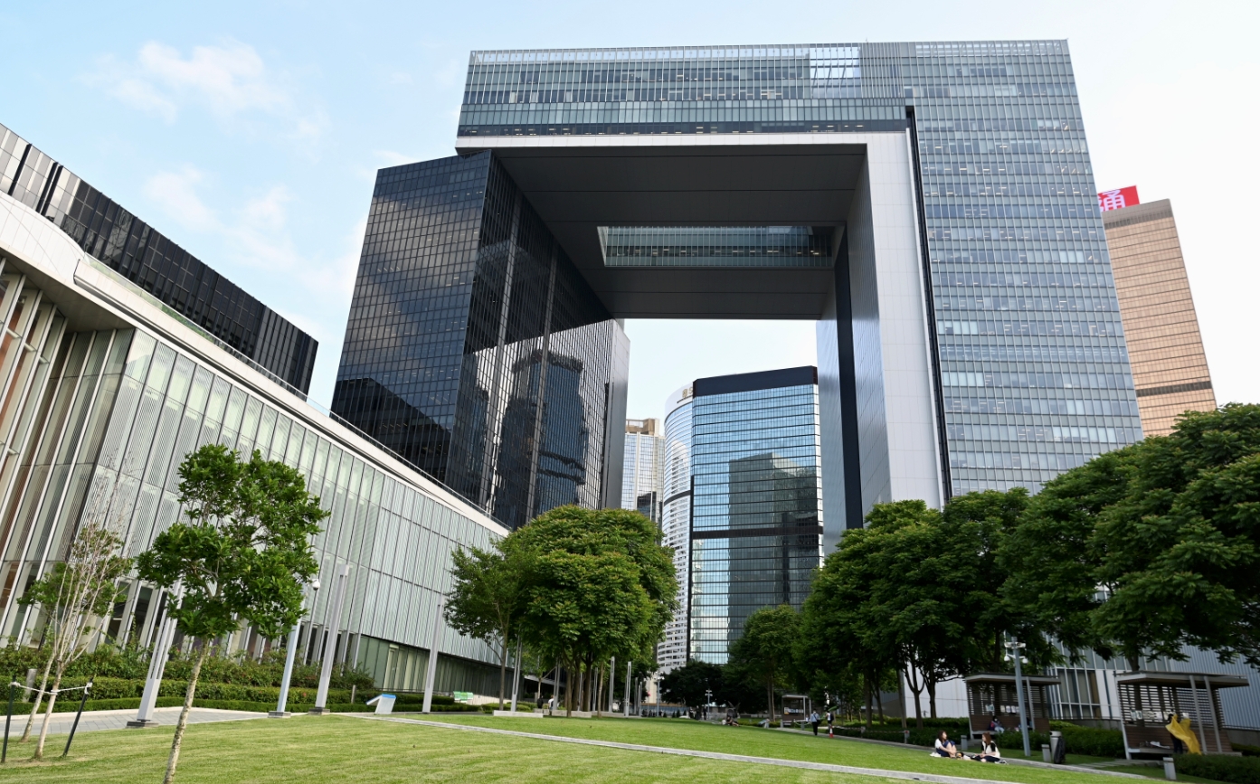 【港商時評】聚天下智慧 擴施政智囊