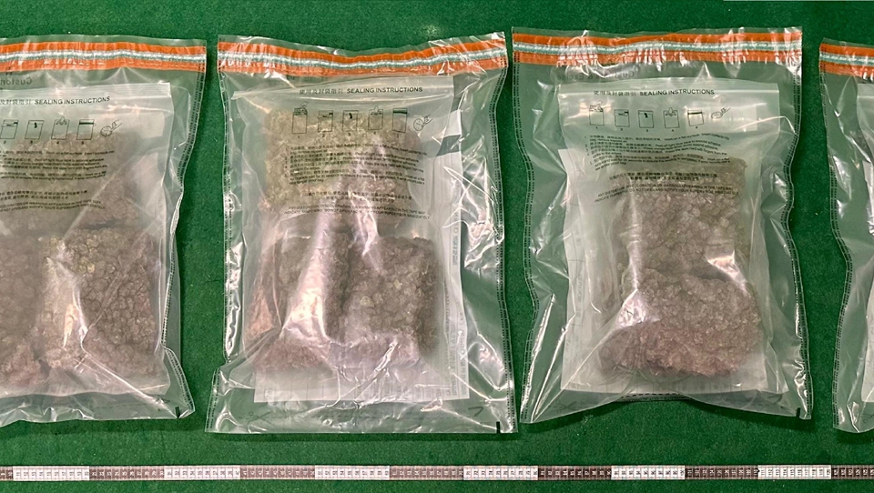 海關機場檢值150萬元懷疑大麻花 拘捕從曼谷抵港男旅客