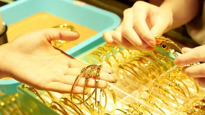 8月1日起 現金買黃金超10萬元將需上報