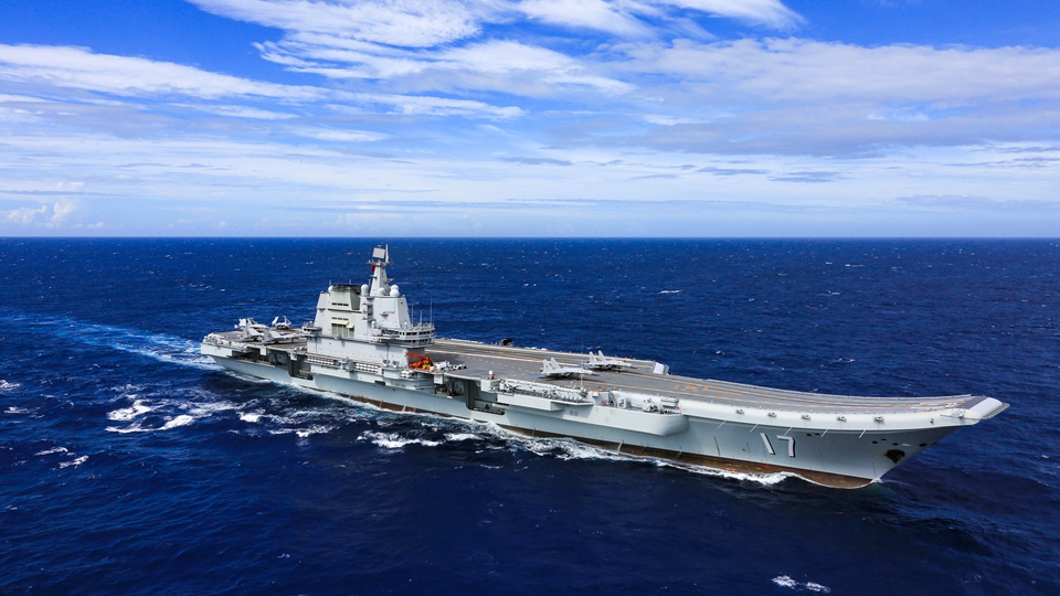 山東艦航母編隊明訪港 西航道外附近水域今日18時至7日12時限制航行