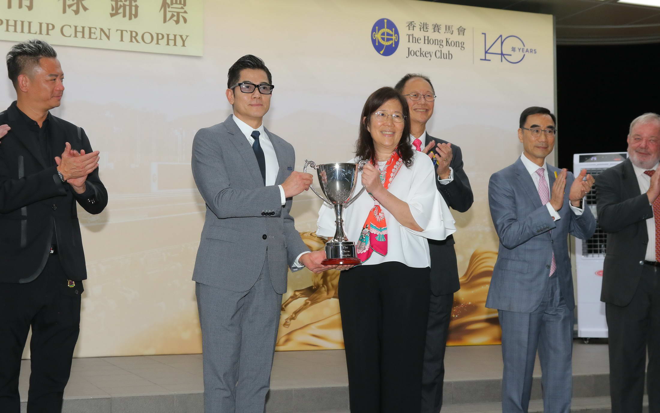 有片丨舞林密碼贏馬 城城捧盃真高興