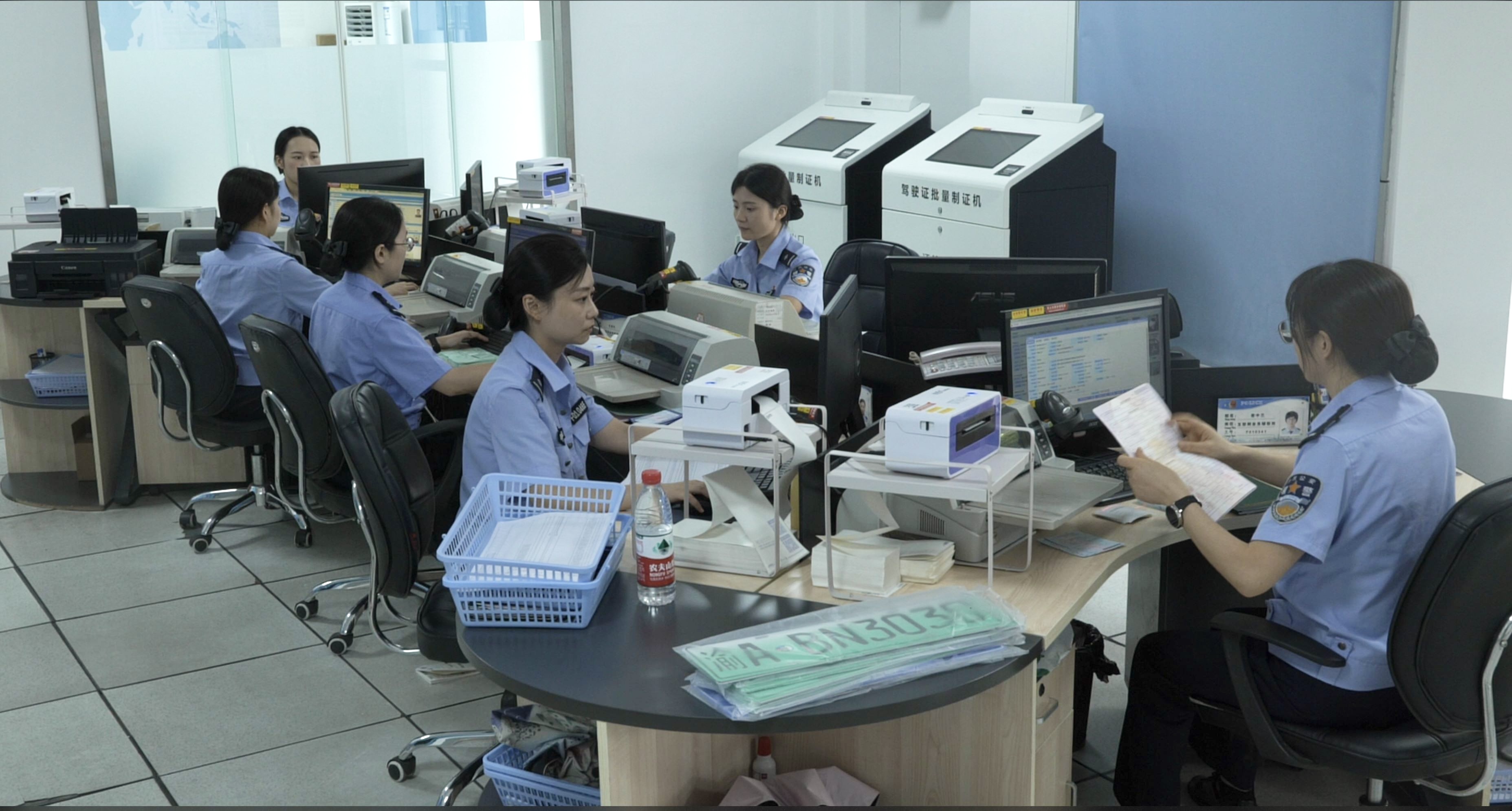 重慶首創「新車上牌一件事」全國樣板