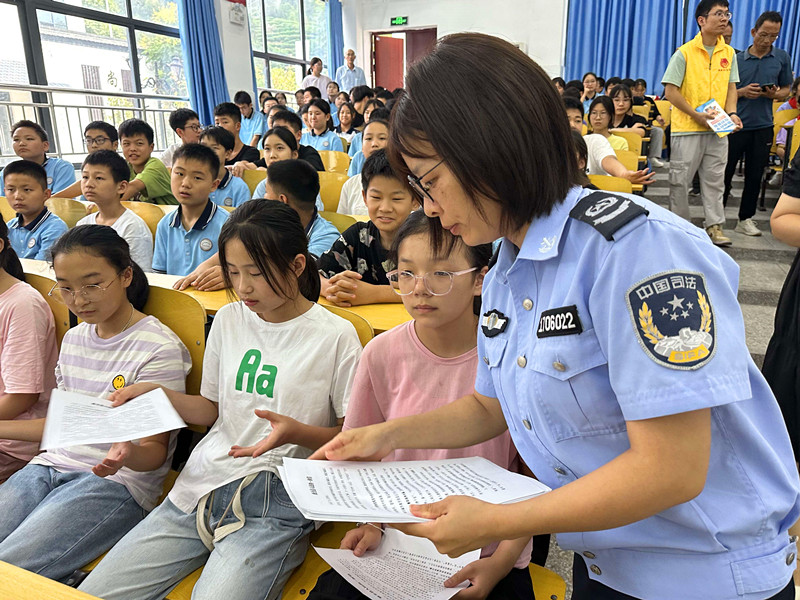 皖黟縣漁亭鎮：惠民服務暖人心
