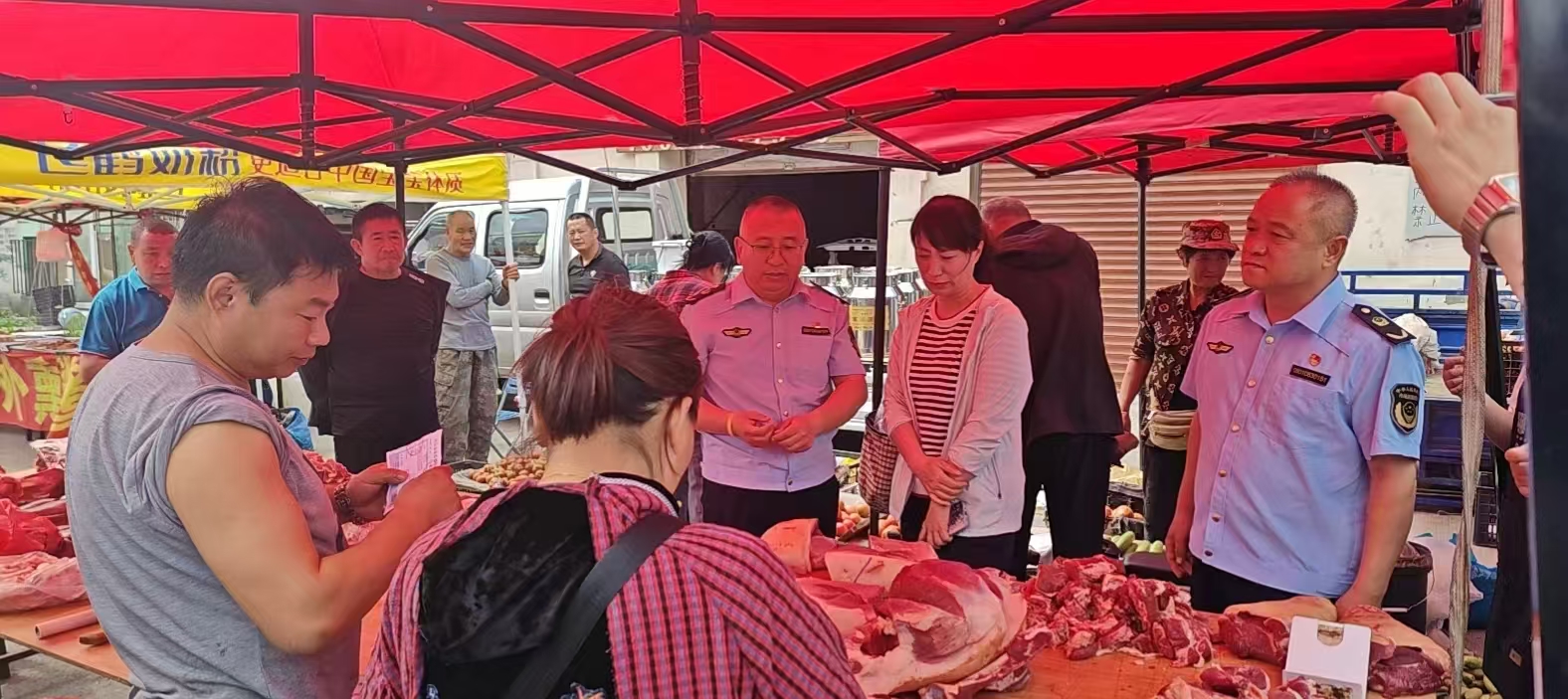 哈市香坊區市場監管局紮實開展食品安全「你點我檢」系列活動