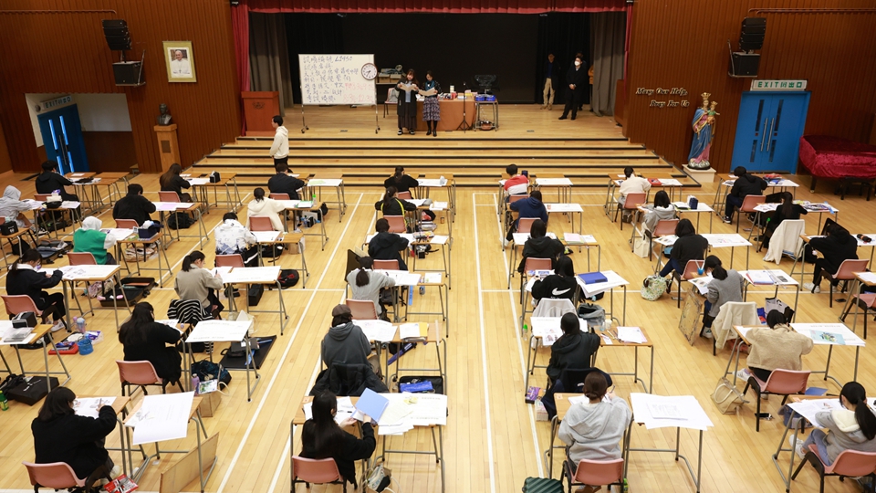 中學文憑試7·16放榜 考評局當日上午9時起向已提供號碼考生發送成績短訊