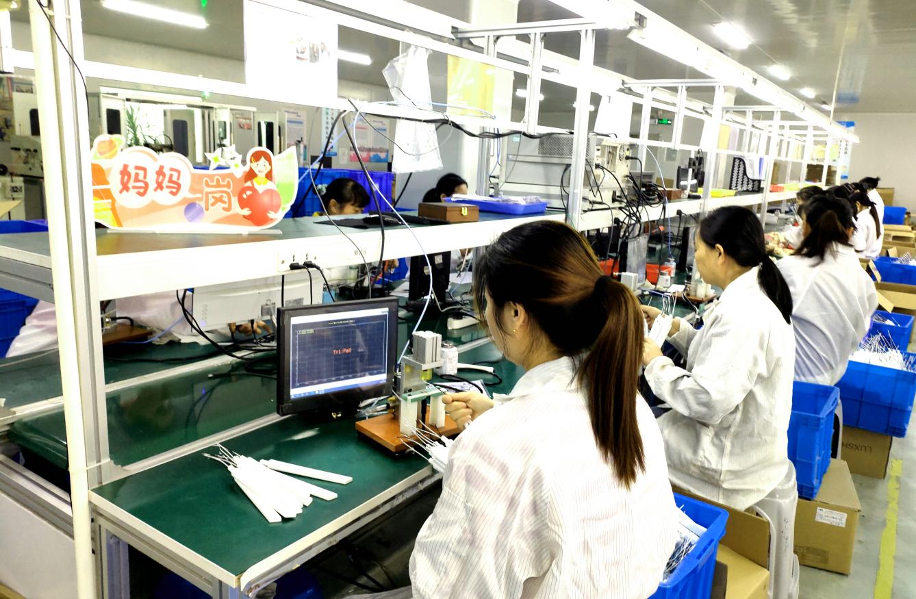 皖祁門縣：構建「三級」就業網  托舉暖心「媽媽崗」