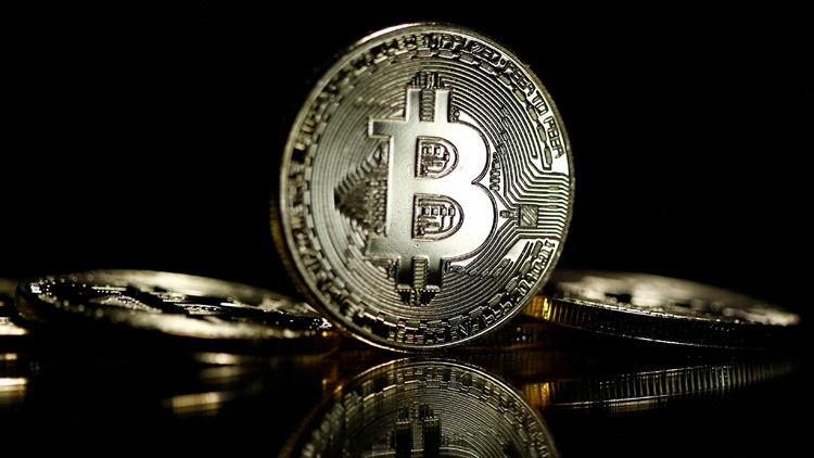 比特幣升穿11.8萬美元又新高 今年累計升幅超黃金