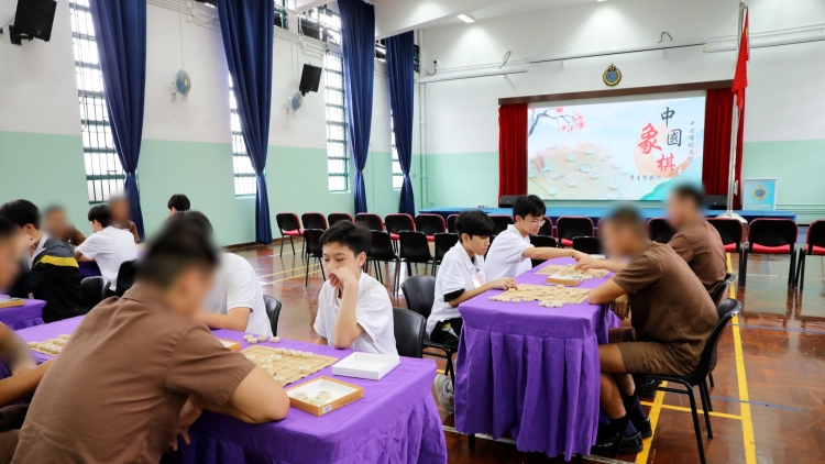 中學生在囚青少年對弈 周世傑分享棋盤上悟處世之道