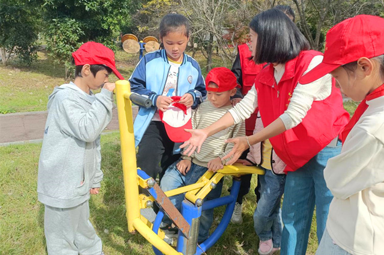 皖黟縣漁亭鎮：「兒童觀察團」點亮微心願