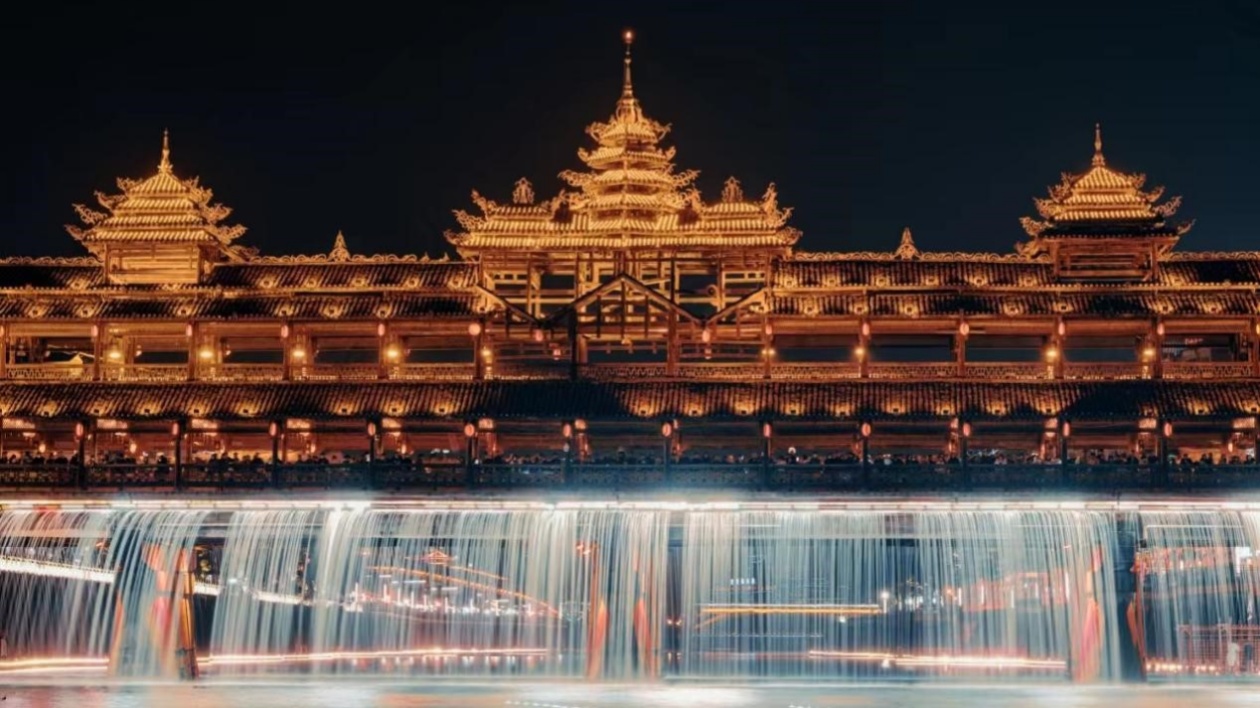 全球網紅與全國媒體走進湖北宣恩